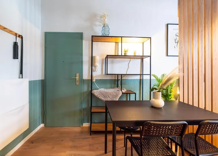 Center Retreat Mitten In Apartment *