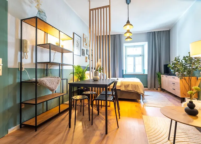 Center Retreat Mitten In *